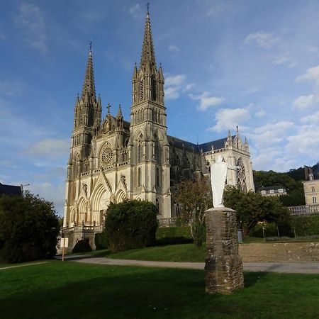 Le Bourgis Bed and Breakfast La Chapelle-Montligeon Buitenkant foto