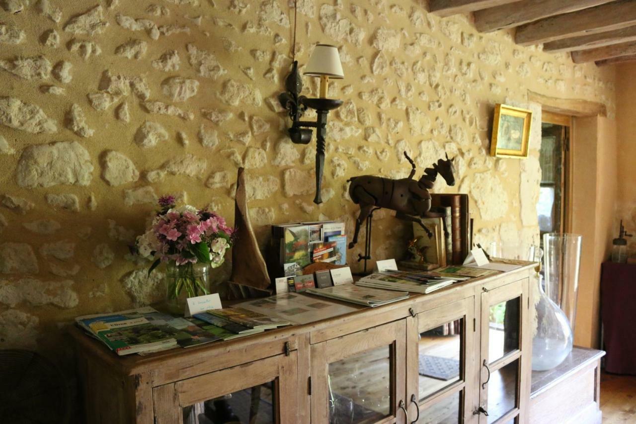 Le Bourgis Bed and Breakfast La Chapelle-Montligeon Buitenkant foto