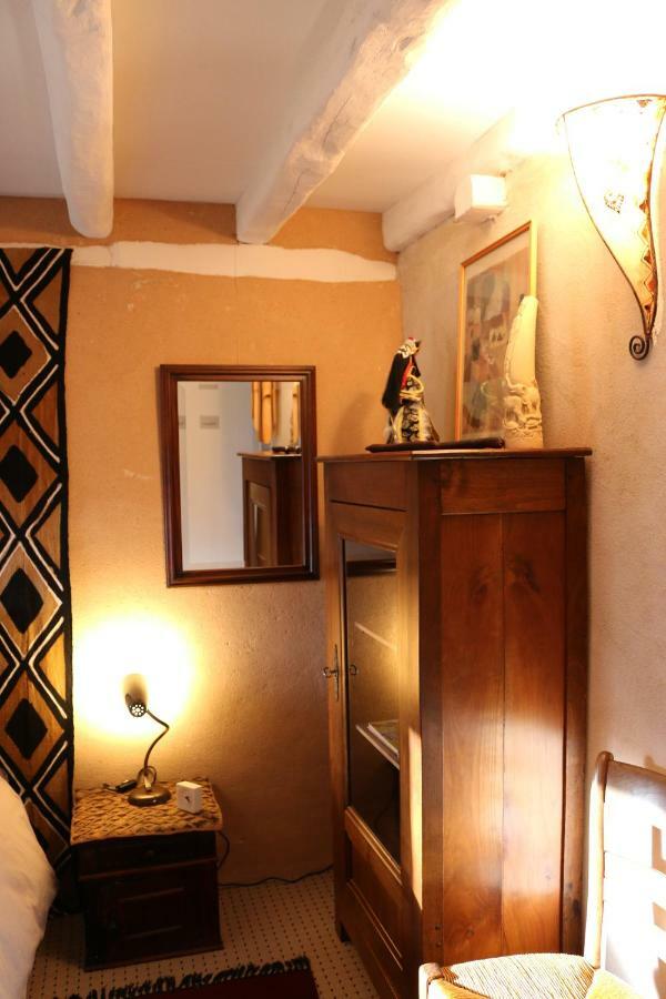 Le Bourgis Bed and Breakfast La Chapelle-Montligeon Buitenkant foto