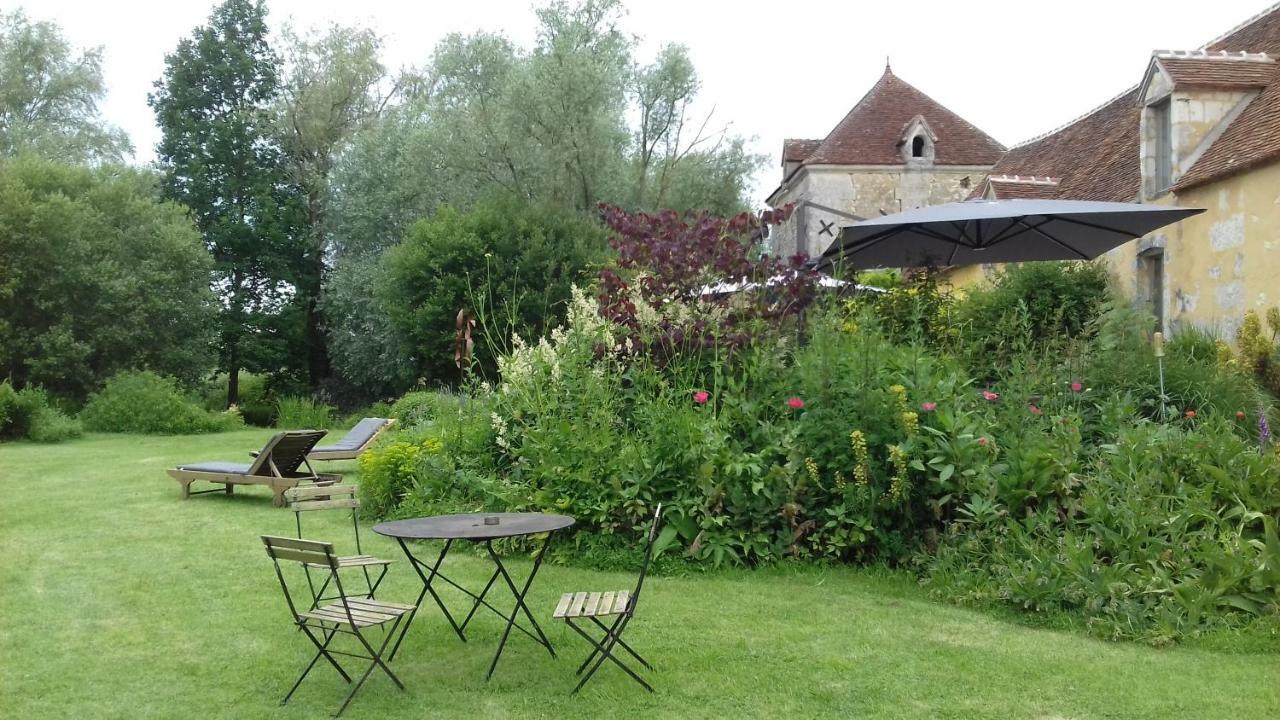 Le Bourgis Bed and Breakfast La Chapelle-Montligeon Buitenkant foto